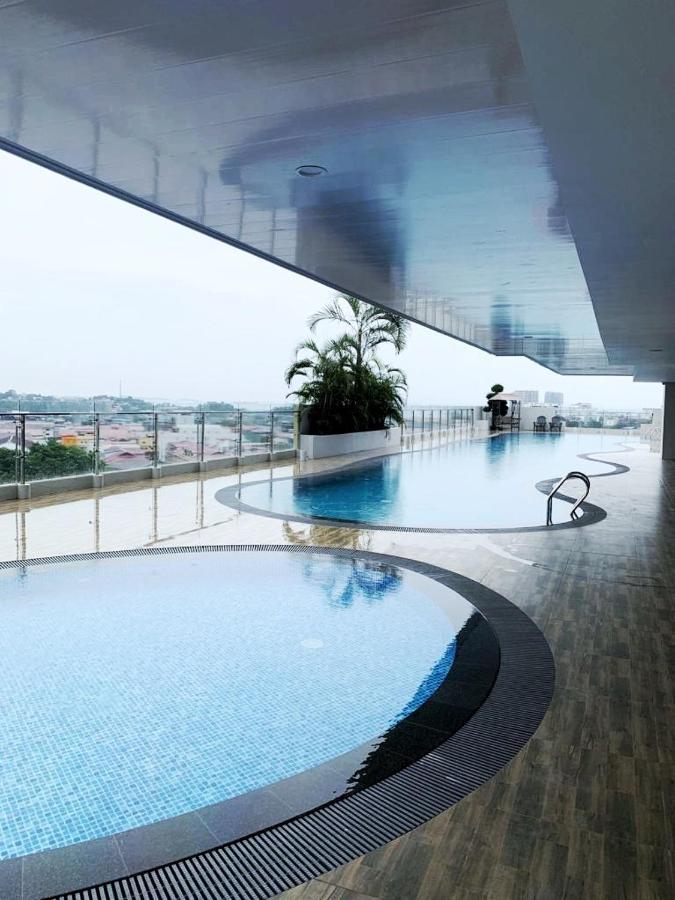 Formosa Residencen - The Apartments 2 Bed Room Нагоя Екстериор снимка
